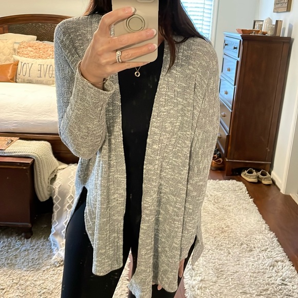 Sadie and Sage Heather Gray Knit Open-Front Cardigan - Size S - Picture 3 of 11